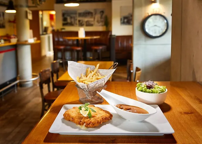 Simon's Plaza Отель 4*