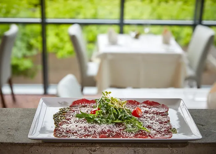 Simon's Plaza Отель 4*