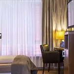 Simon's Plaza Hotell