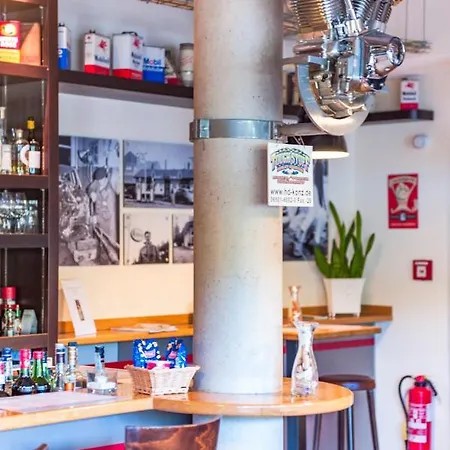 Simon's Plaza Hotel 4*