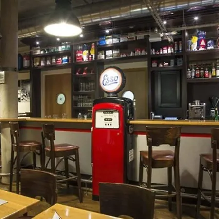 사이먼스 플라자 4*