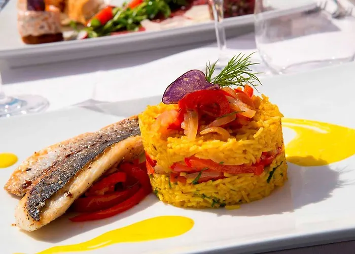 Hotel Simon's Plaza 4*